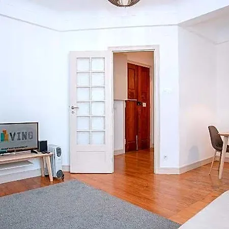 Liiiving In Light Spacious 4*