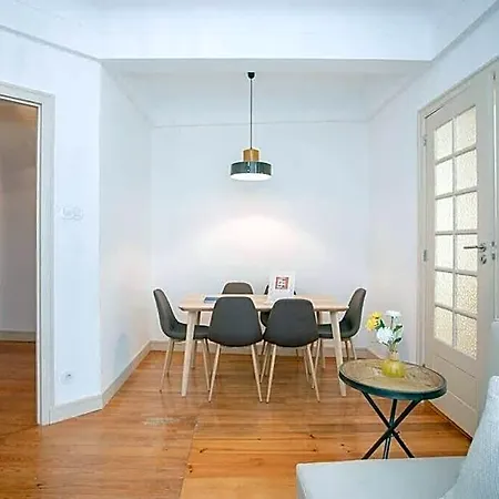 Liiiving In Light Spacious 4*